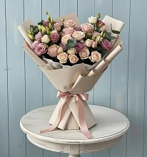 Букет бодрость в Первомайской Букет цветов из:  Розы и Лизиантусы в Первомайской