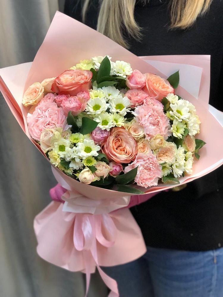 Букет нежные объятья в Первомайской Букет цветов из: Гвоздики, Розы и Хризантемы в Первомайской