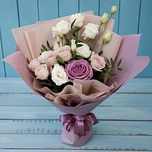 Букет Легкое дыхание в Первомайской Букет цветов из:  Розы и Лизиантусы в Первомайской