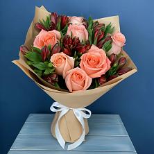 Букет Сплетённые любовью в Первомайской Букет цветов из:  Розы и Альстромерии в Первомайской