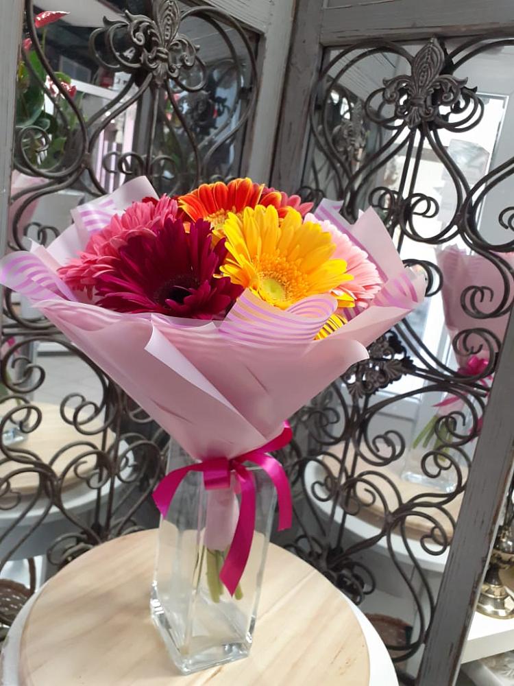 Букет радуга в Первомайской Букет цветов из: Герберы в Первомайской