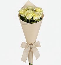 Букет белые крылья в Первомайской Букет цветов из:  Розы в Первомайской