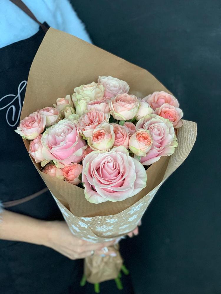 Букет ванильный зефир в Первомайской Букет цветов из: Хризантемы и Розы в Первомайской