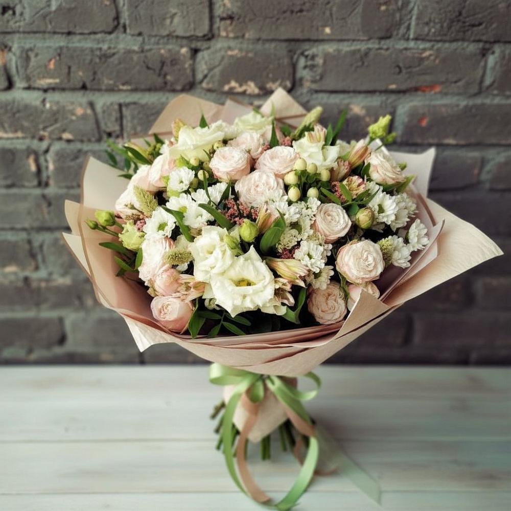 Букет нежное ассорти в Первомайской Букет цветов из: Альстромерии, Розы и Хризантемы в Первомайской