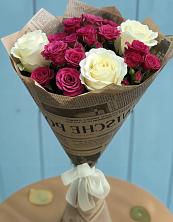 Букет Удивительный из роз в Первомайской Букет цветов из:  Розы в Первомайской