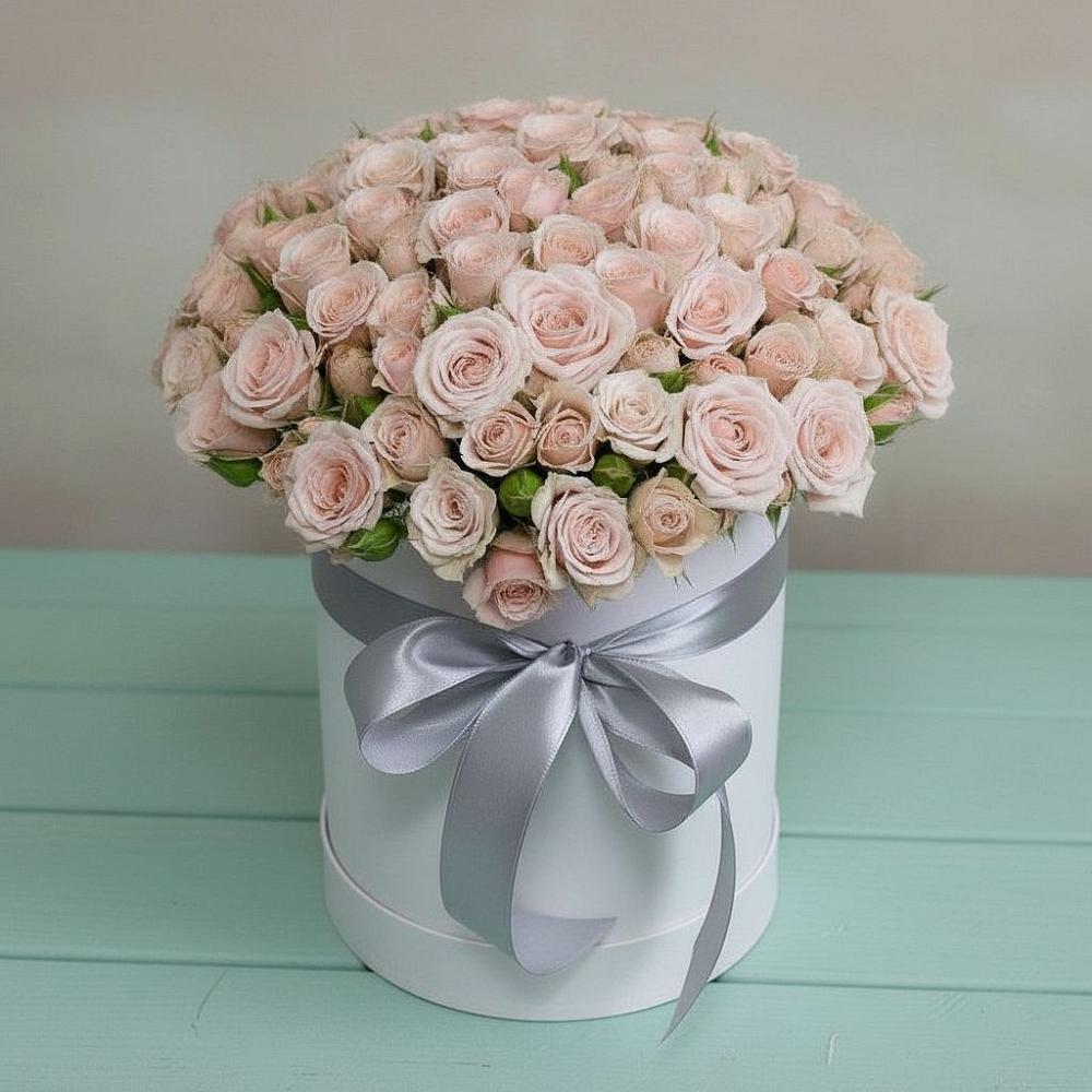 Композиция утонченная красота в Первомайской Цветочная композиция из Розы в шляпной коробке в Первомайской